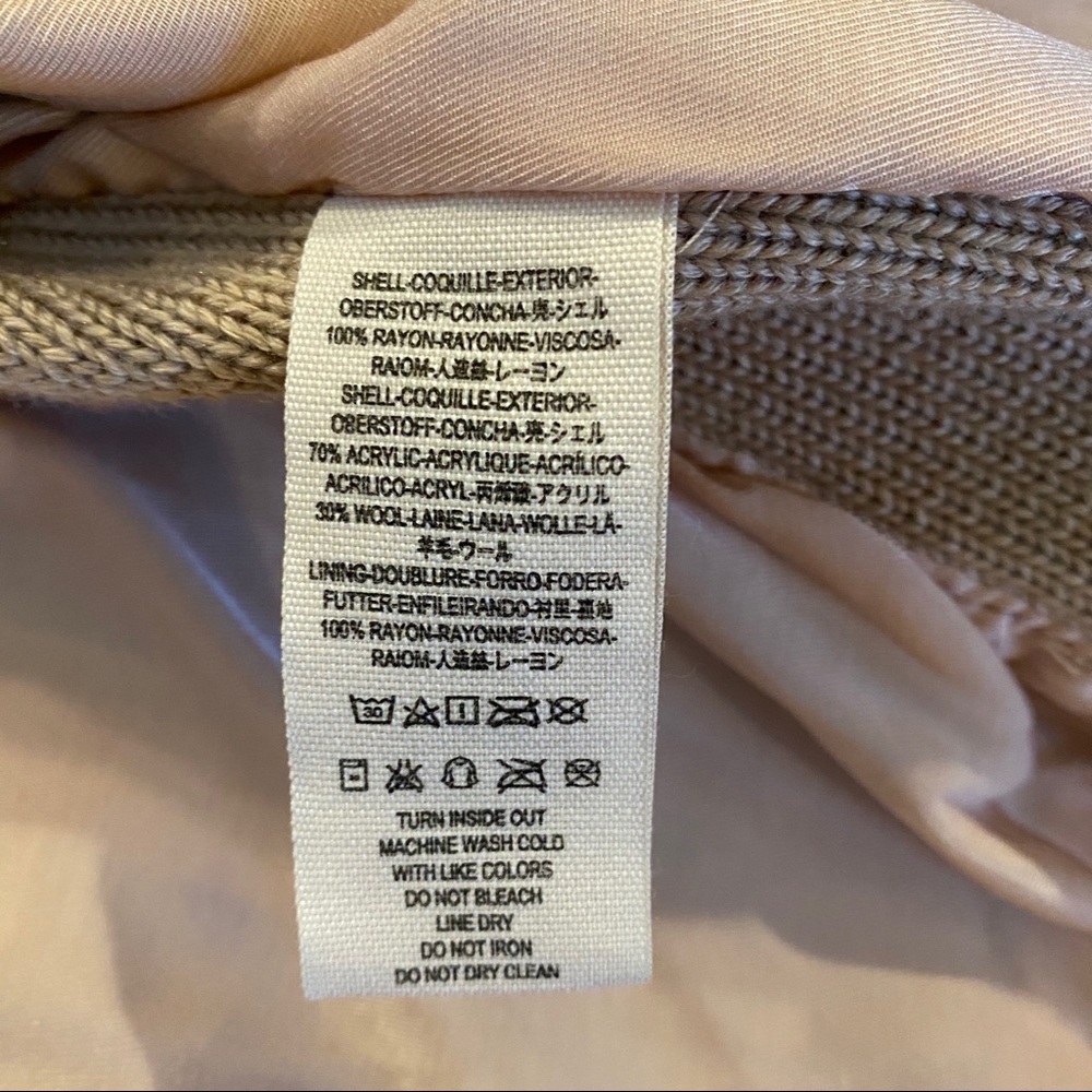 Gorgeous FREE PEOPLE vegan jacket - Picture 7 of 10